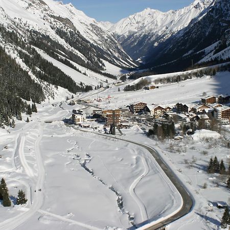 Piz-Hotel Sankt Leonhard im Pitztal Exterior photo