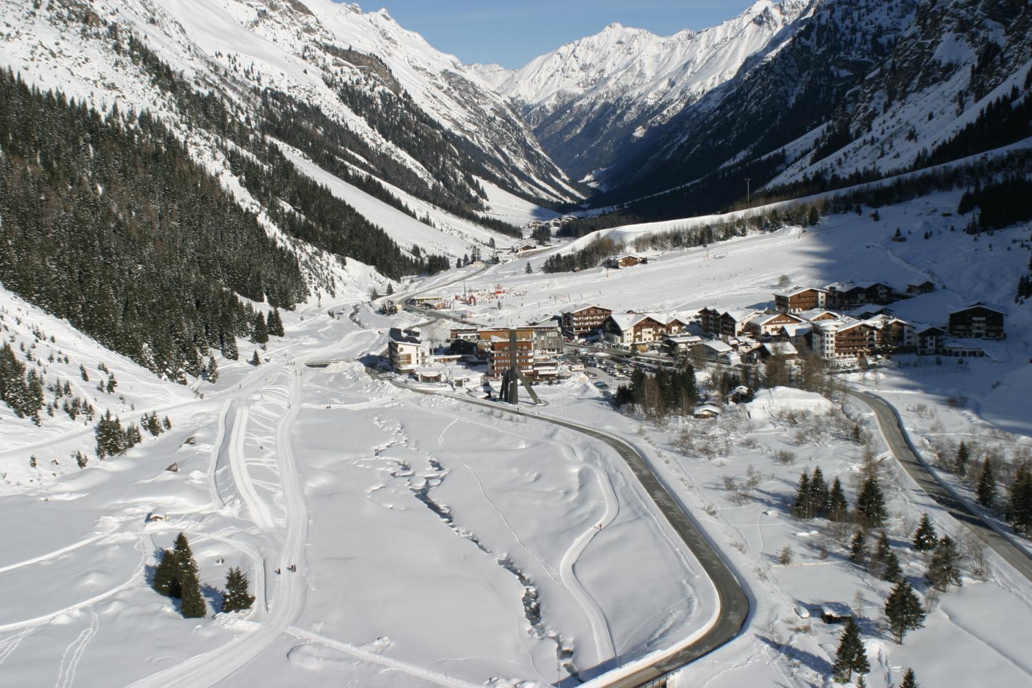 Piz-Hotel Sankt Leonhard im Pitztal Exterior photo