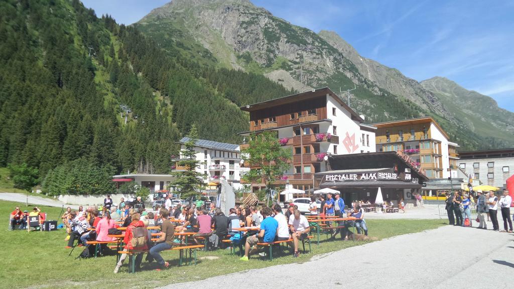 Piz-Hotel Sankt Leonhard im Pitztal Exterior photo